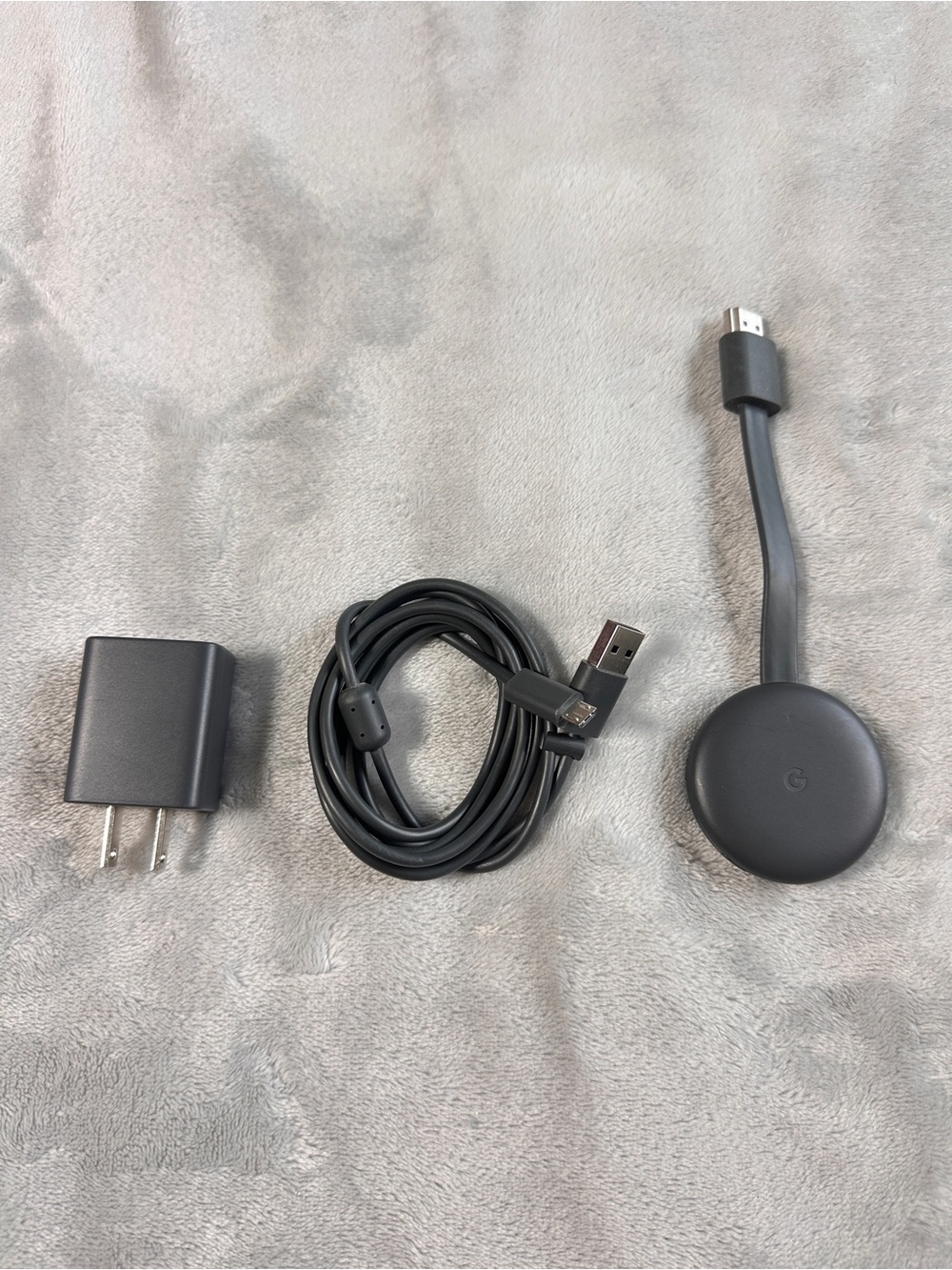 Google Chromecast 3rd Generation 1080p Streaming Media Player Bundle